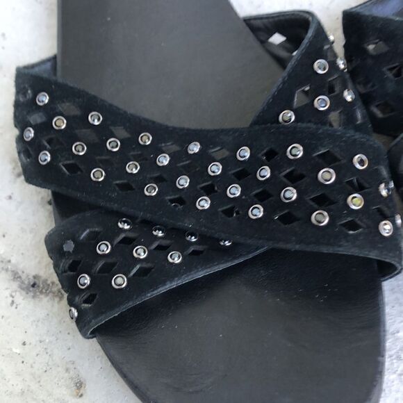 Vince Camuto slides  - Picture 3 of 5